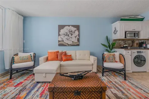 19201 Collins Avenue Sunny Isles Beach FL 33160