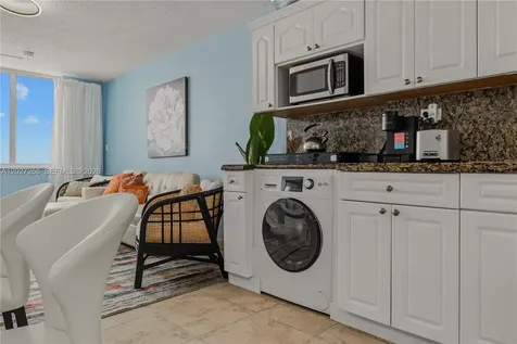 19201 Collins Avenue Sunny Isles Beach FL 33160