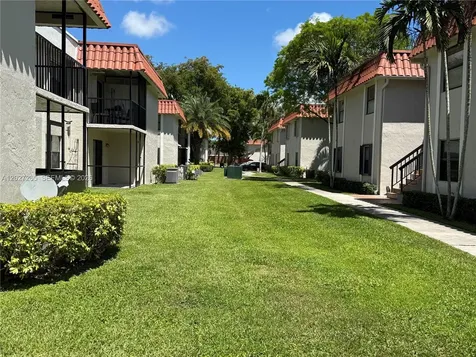 9716 Hammocks Boulevard Miami FL 33196