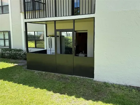 9716 Hammocks Boulevard Miami FL 33196
