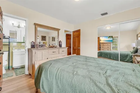 1900 NW 131st Street Miami FL 33167