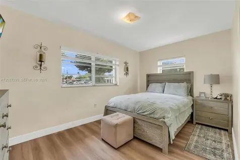 1900 NW 131st Street Miami FL 33167