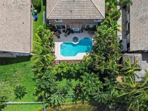 1532 NW 133rd Avenue Pembroke Pines FL 33028