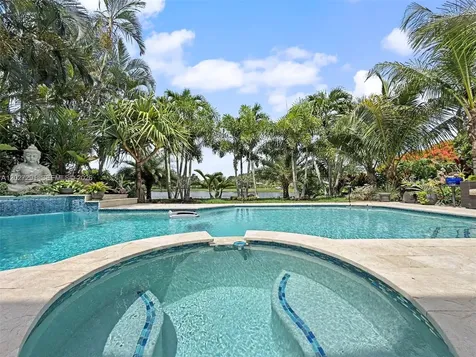 1532 NW 133rd Avenue Pembroke Pines FL 33028