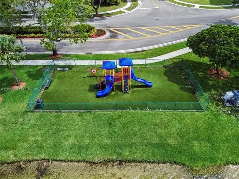 1532 NW 133rd Avenue Pembroke Pines FL 33028