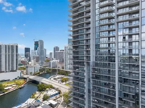 88 SW 7th Street Miami FL 33130
