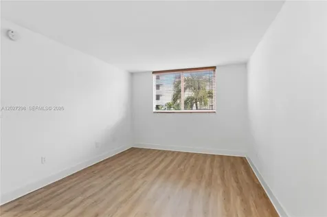 1665 Bay Road Miami Beach FL 33139