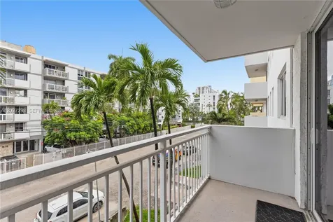 1665 Bay Road Miami Beach FL 33139