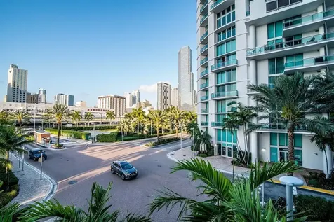 90 SW 3rd Street Miami FL 33130