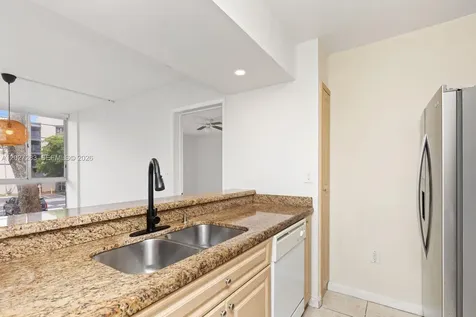 6995 NW 186th Street Hialeah FL 33015