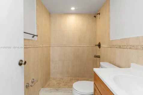 6995 NW 186th Street Hialeah FL 33015