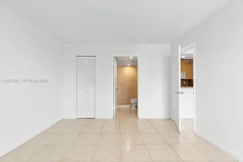 6995 NW 186th Street Hialeah FL 33015