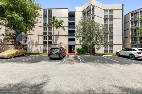 6995 NW 186th Street Hialeah FL 33015