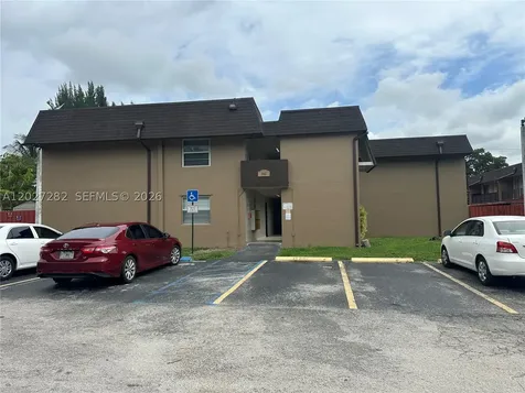 890 SW 129th Place Miami FL 33184