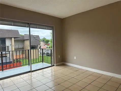 890 SW 129th Place Miami FL 33184