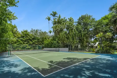7101 SW 66th Street Miami FL 33143