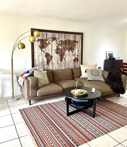 10253 NW 9th Street Circle Miami FL 33172