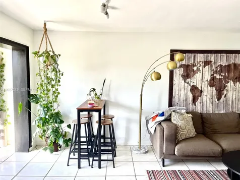 10253 NW 9th Street Circle Miami FL 33172