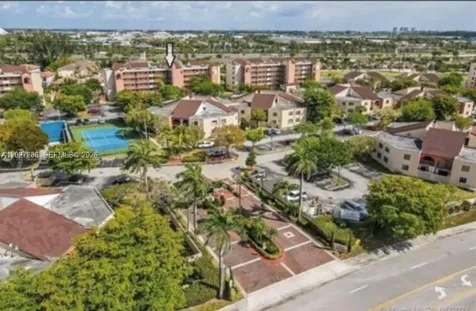 10253 NW 9th Street Circle Miami FL 33172