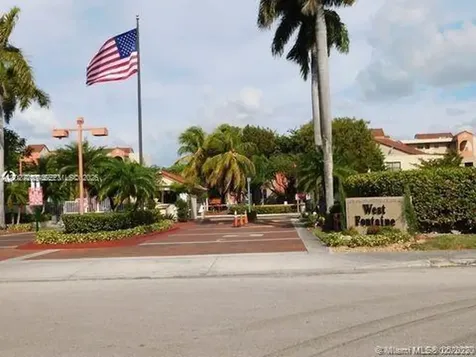 10253 NW 9th Street Circle Miami FL 33172