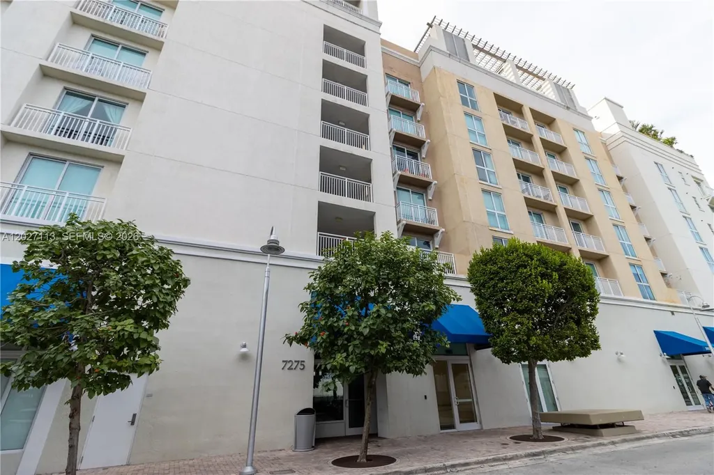 7275 SW 90th Way Miami FL 33156