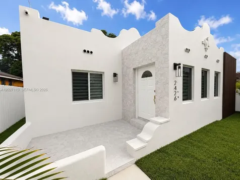2426 NW 43rd Street Miami FL 33142