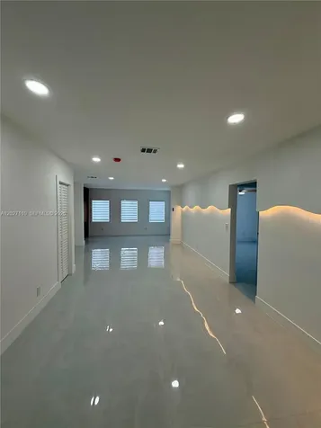 2426 NW 43rd Street Miami FL 33142