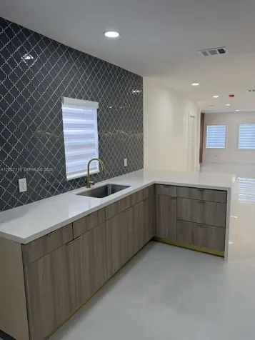 2426 NW 43rd Street Miami FL 33142
