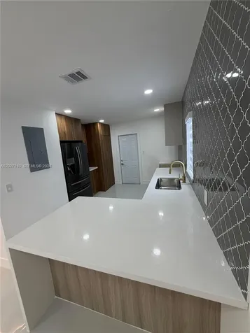 2426 NW 43rd Street Miami FL 33142