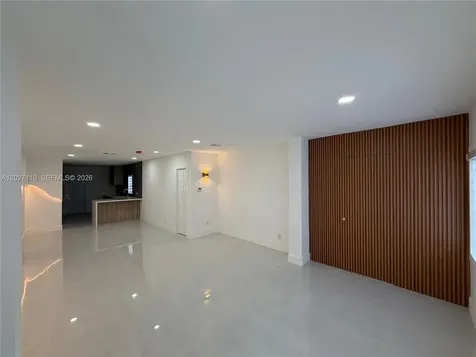 2426 NW 43rd Street Miami FL 33142