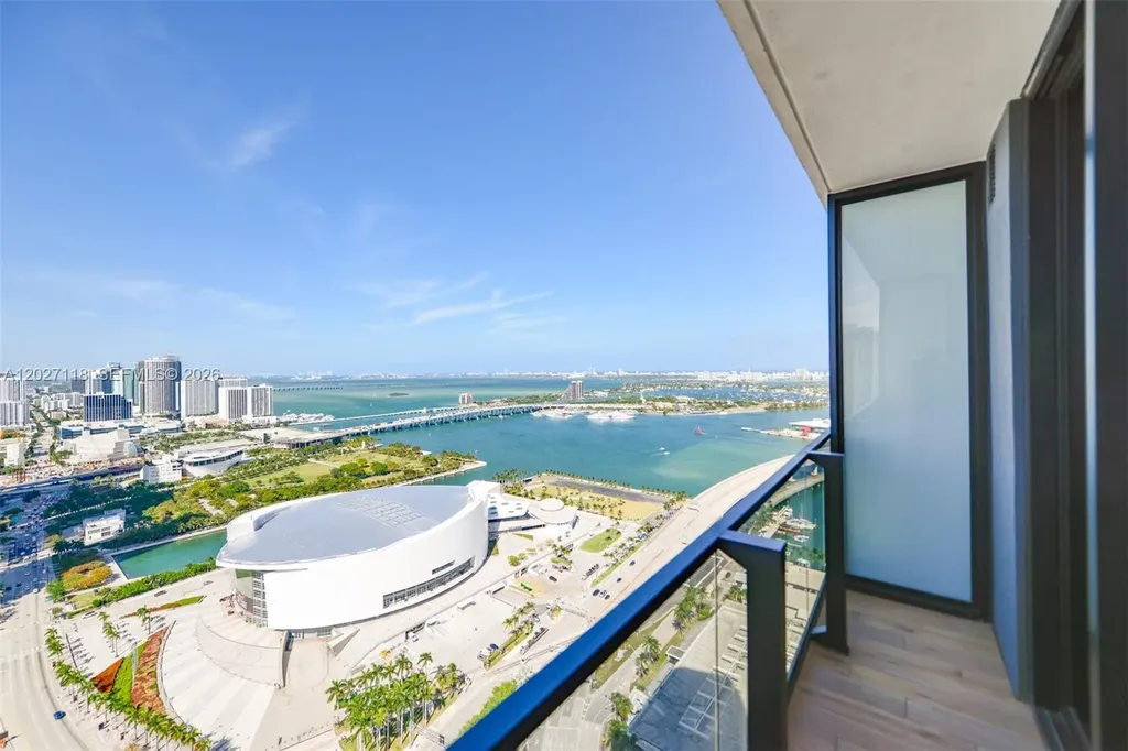 398 NE 5th Street Miami FL 33132