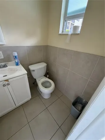 220 SW 9th Avenue Hallandale Beach FL 33009