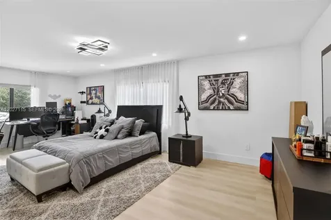 12111 NW 5th Court Plantation FL 33325