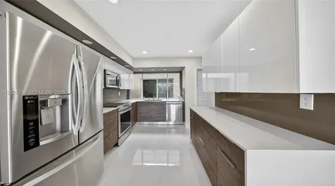 9179 Fontainebleau Boulevard Miami FL 33172