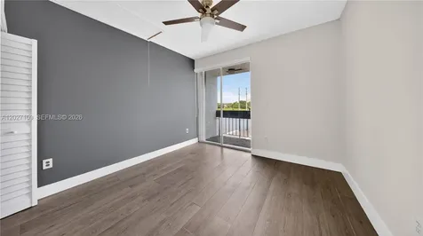 9179 Fontainebleau Boulevard Miami FL 33172