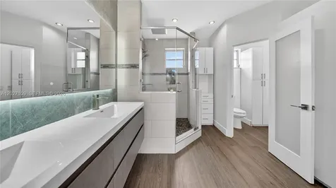 9179 Fontainebleau Boulevard Miami FL 33172