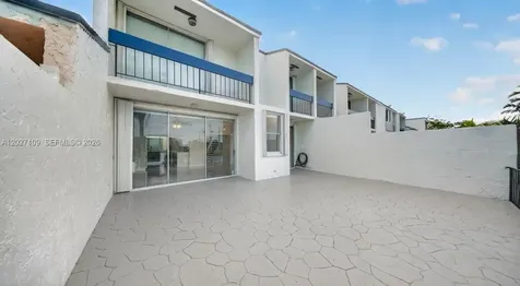 9179 Fontainebleau Boulevard Miami FL 33172