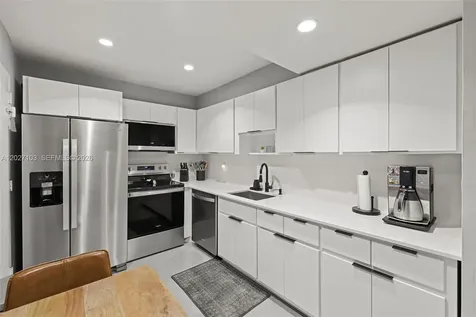 5001 Collins Avenue Miami Beach FL 33140