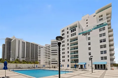 5001 Collins Avenue Miami Beach FL 33140
