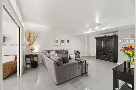 5001 Collins Avenue Miami Beach FL 33140