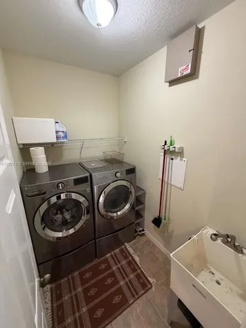 3747 Creswick Circle Orlando FL 32829