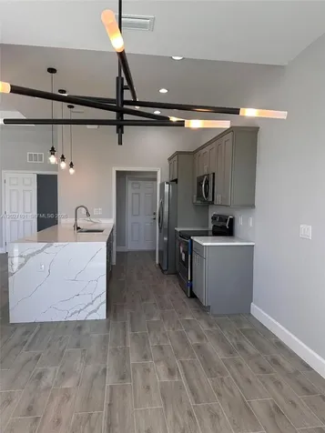 205 NW 18 Cape Coral FL 33993