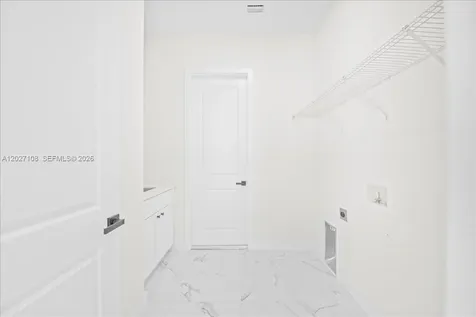 1226 NE 5th Place Cape Coral FL 33909