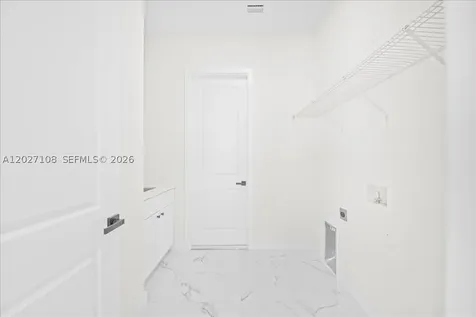 1226 NE 5th Place Cape Coral FL 33909