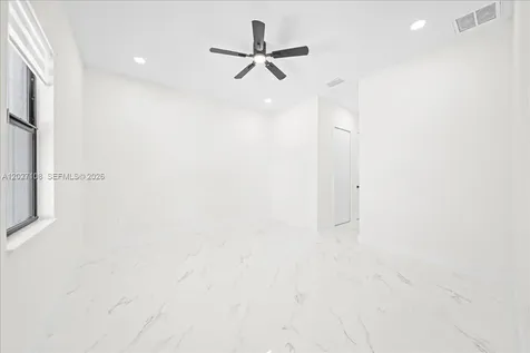 1226 NE 5th Place Cape Coral FL 33909