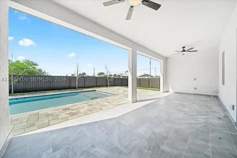 1226 NE 5th Place Cape Coral FL 33909