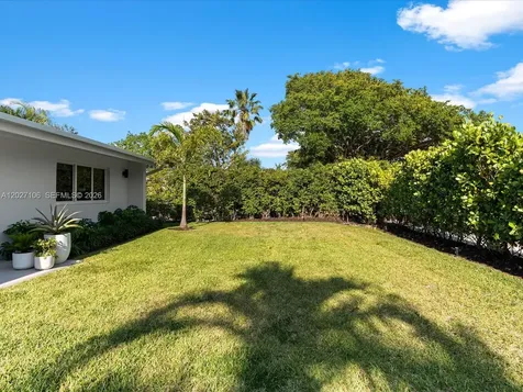 1945 Alamanda Drive North Miami FL 33181