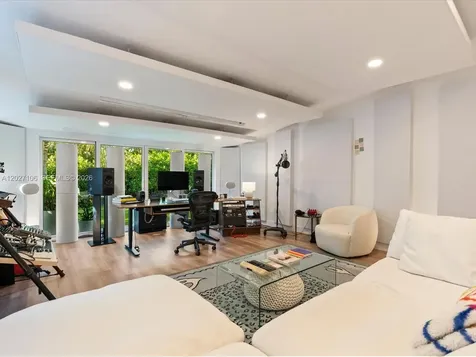 1945 Alamanda Drive North Miami FL 33181