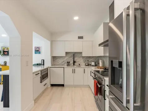 1945 Alamanda Drive North Miami FL 33181