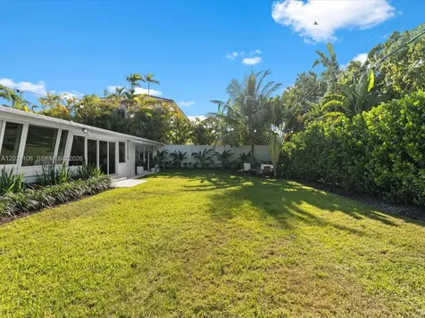 1945 Alamanda Drive North Miami FL 33181